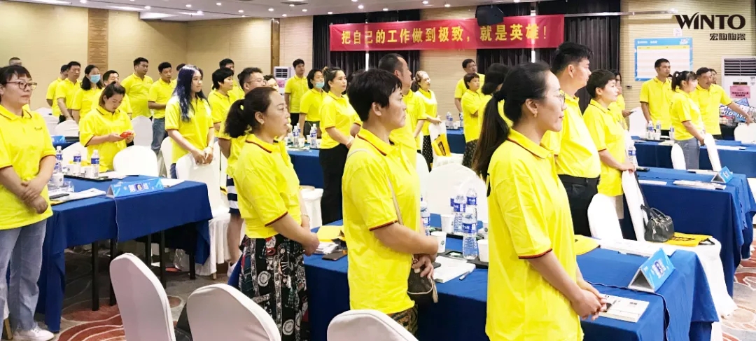  整体合唱《筑梦尊龙凯时人生就是搏》