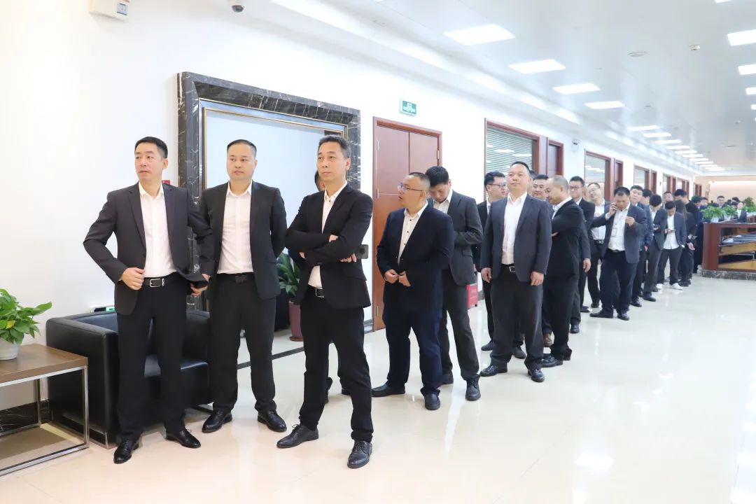 2023迈步新征程，尊龙凯时人生就是搏地砖将坚持稳中求进的事情总基调